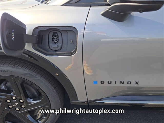 New 2025 Chevrolet Equinox EV RS w/ Convenience Package II image 16