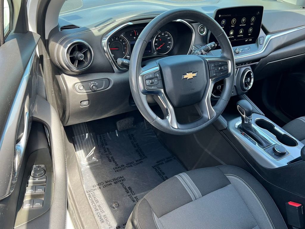 Used 2023 Chevrolet Blazer LT AWD/4WD image 7