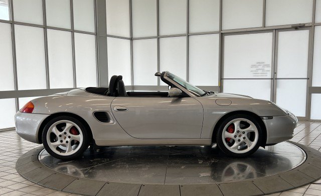 Used 2002 Porsche Boxster S RWD image 8