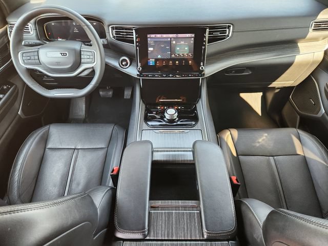 Certified 2024 Jeep Wagoneer L Series II w/ Flexible Seating Group AWD/4WD image 23