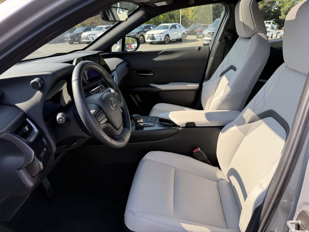 Used 2025 Lexus UX 300h AWD w/ Accessory Package (Z1) image 13