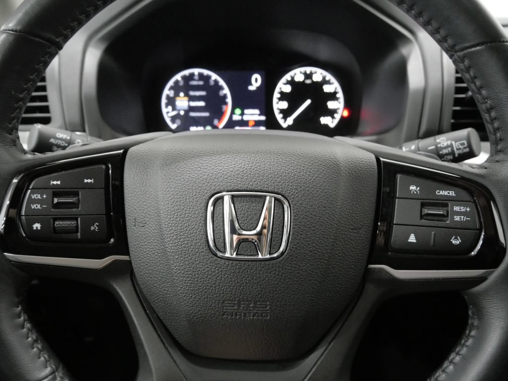 Used 2025 Honda Odyssey EX-L image 17