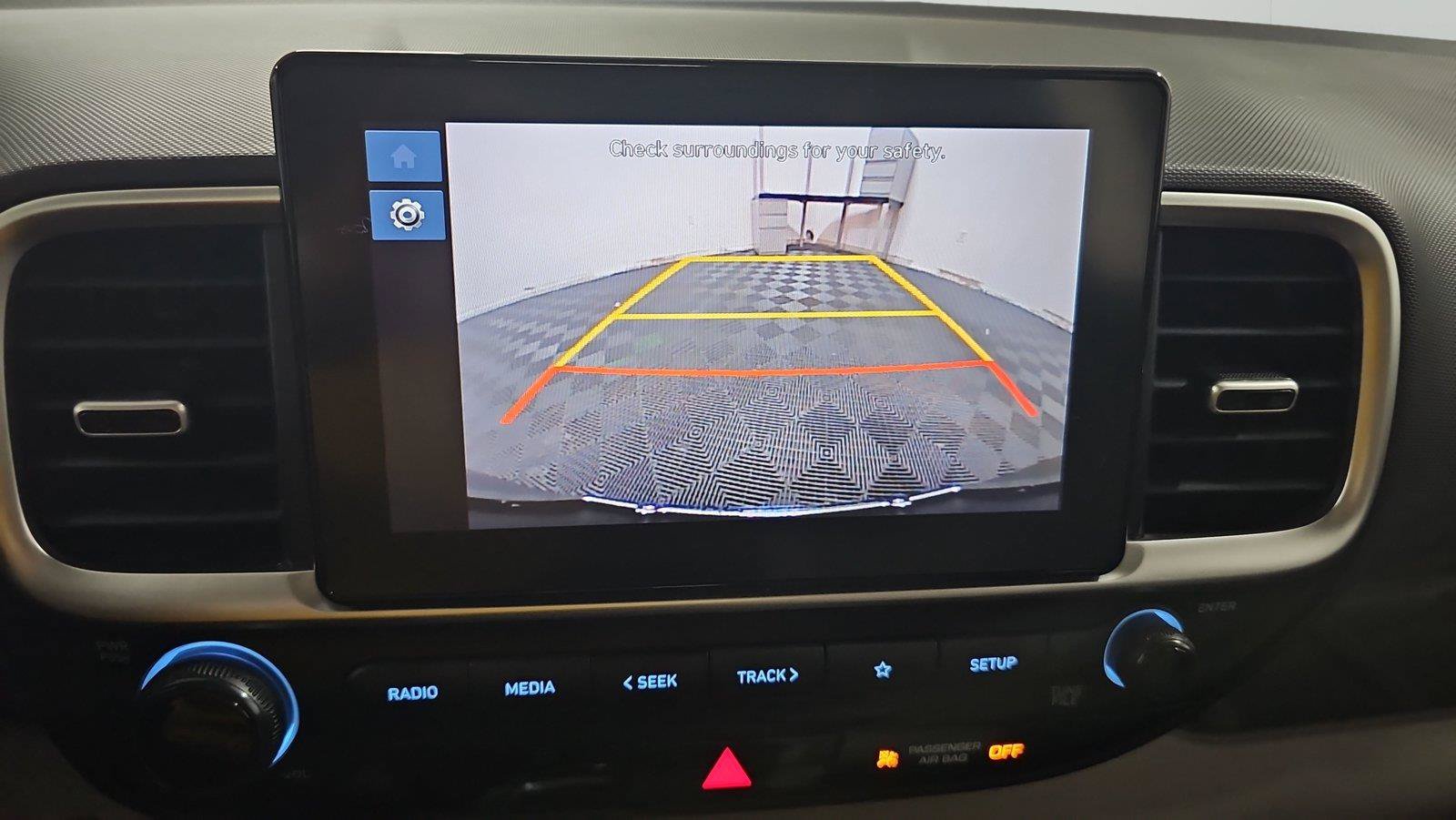 Certified 2025 Hyundai Venue SEL FWD image 17
