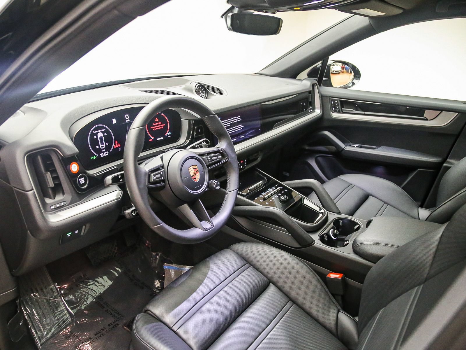 Certified 2026 Porsche Cayenne Coupe AWD/4WD image 9