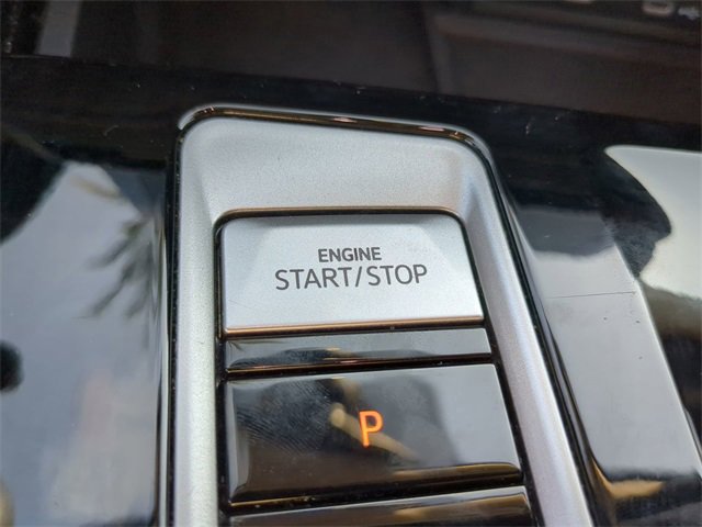 Certified 2024 Volkswagen Atlas SE image 31