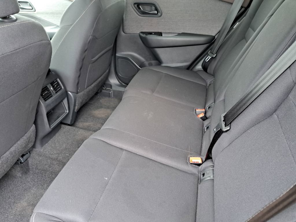 Used 2023 Nissan Rogue S image 20