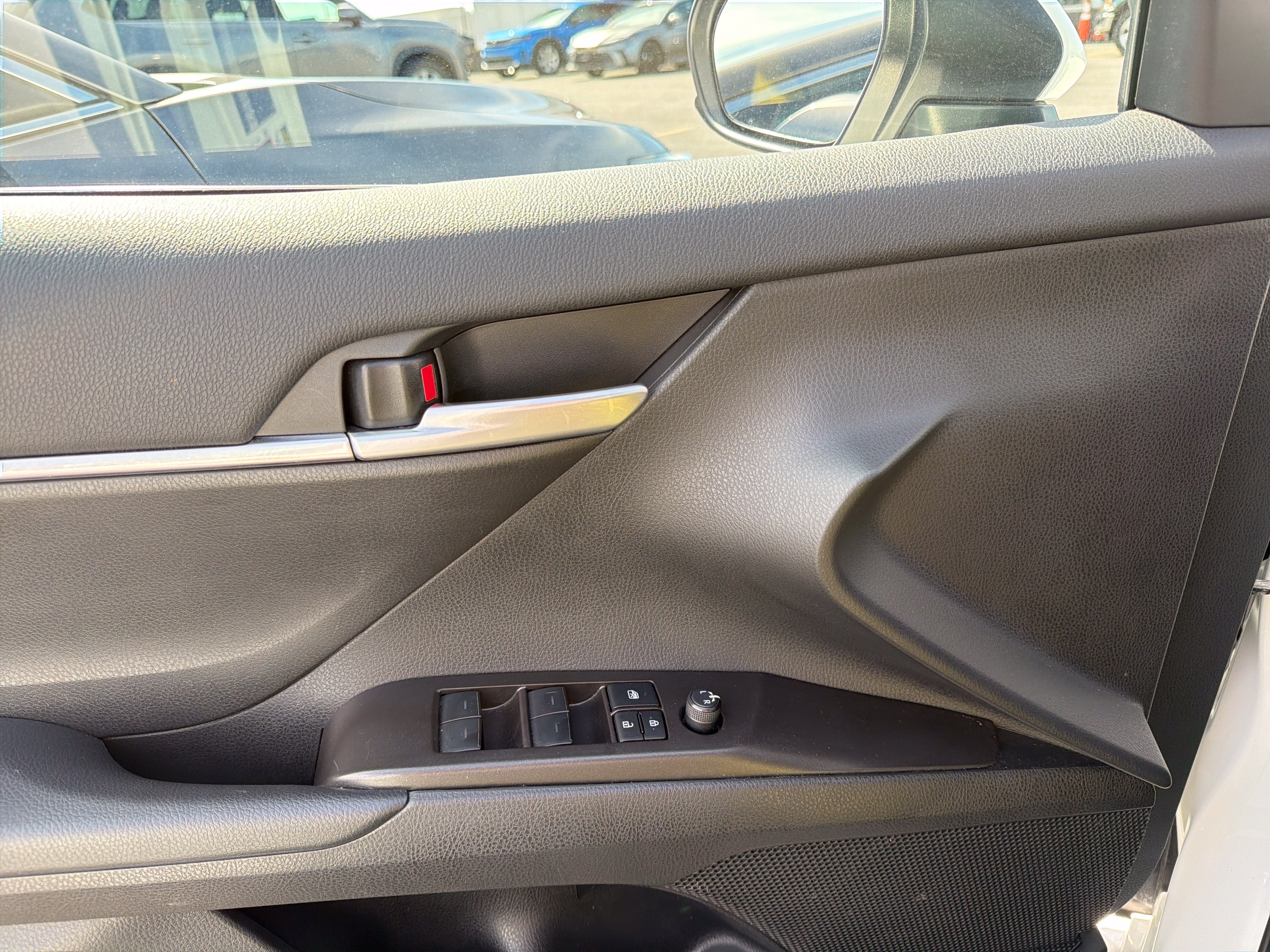 Used 2024 Toyota Camry LE FWD image 15