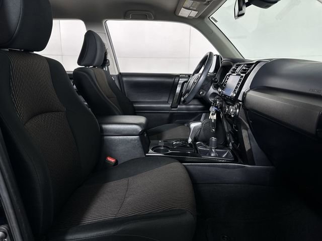 Used 2020 Toyota 4Runner TRD Off-Road AWD/4WD image 29