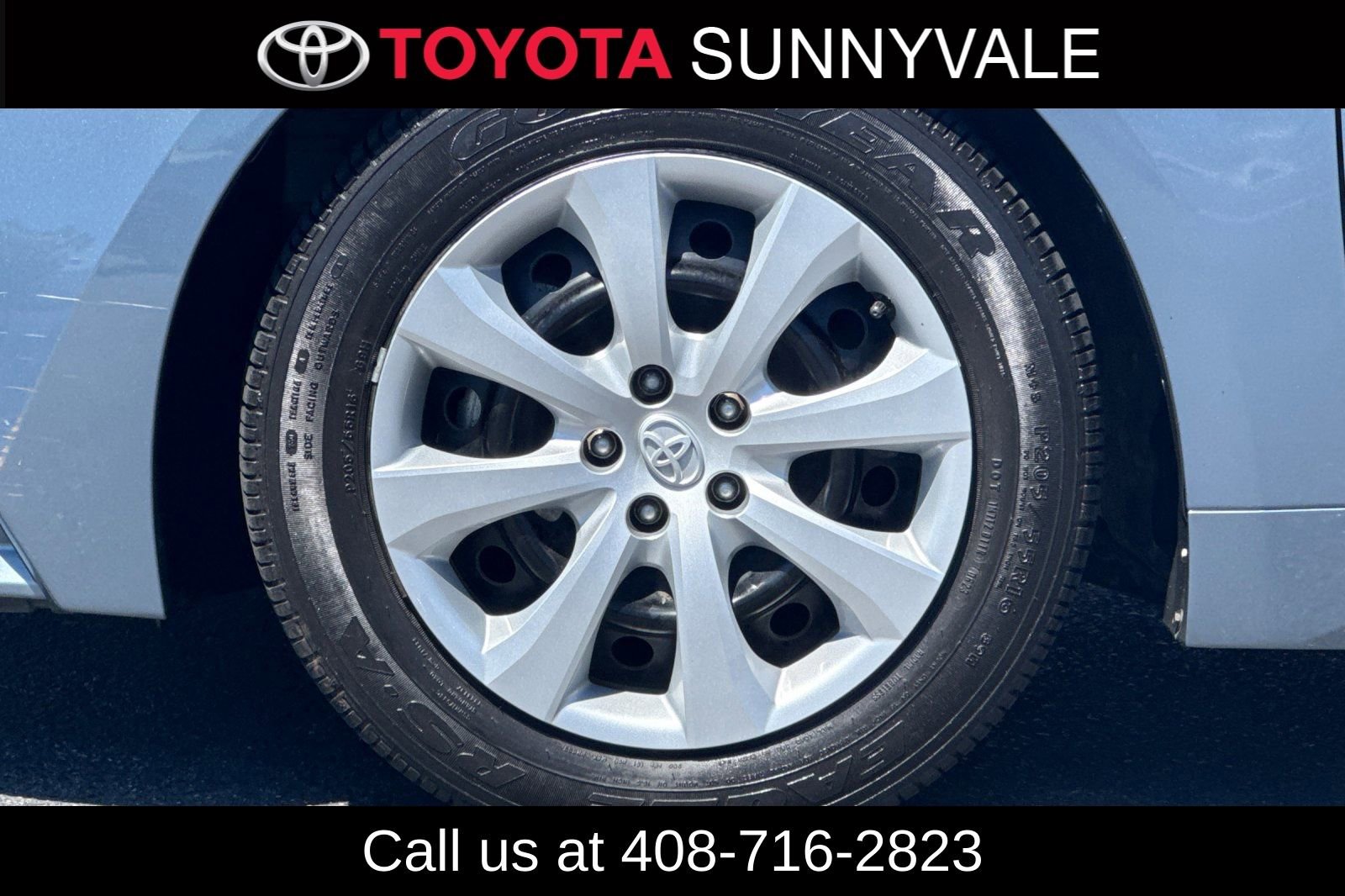 Used 2020 Toyota Corolla LE FWD image 12