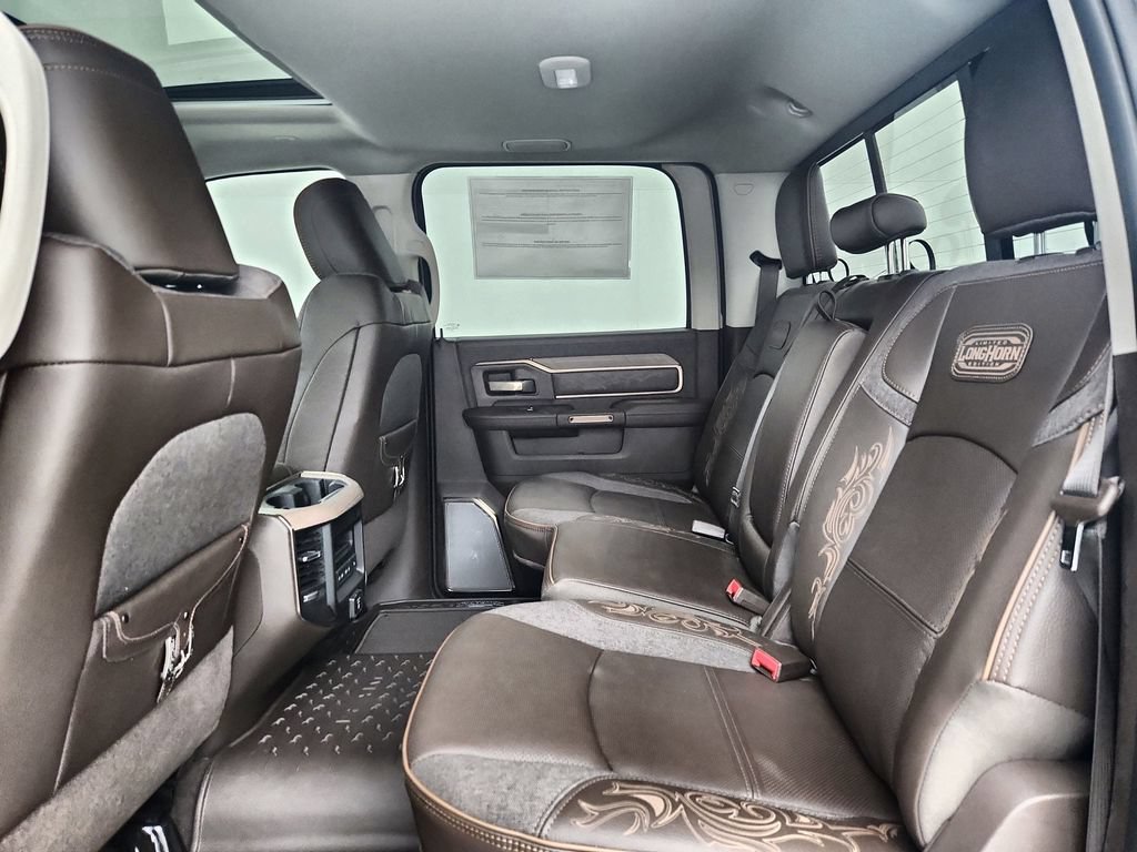 New 2026 RAM 2500 Limited AWD/4WD image 32