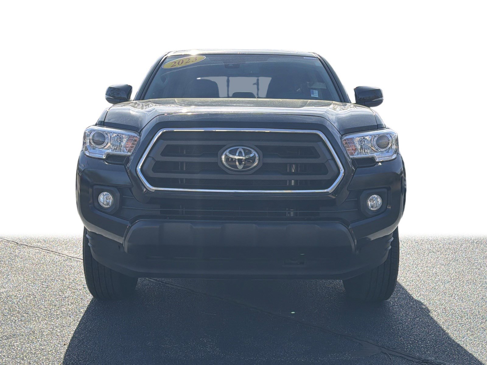 Used 2023 Toyota Tacoma SR5 w/ Technology Package image 31