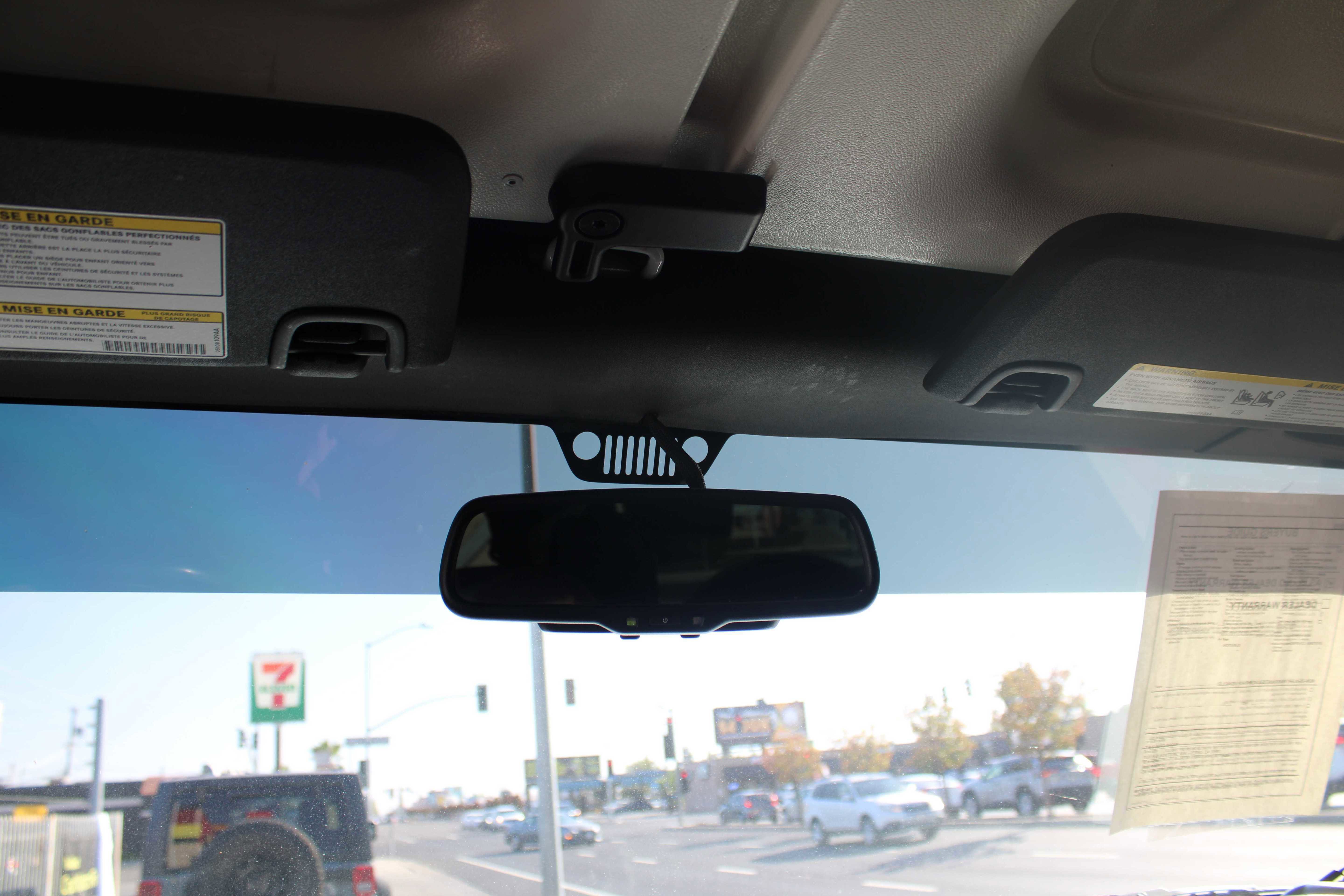 Used 2017 Jeep Wrangler Unlimited Sahara image 14