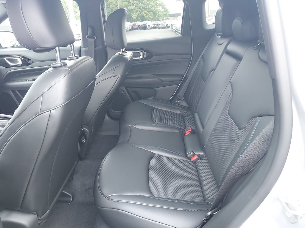 New 2026 Jeep Compass Latitude AWD/4WD image 21