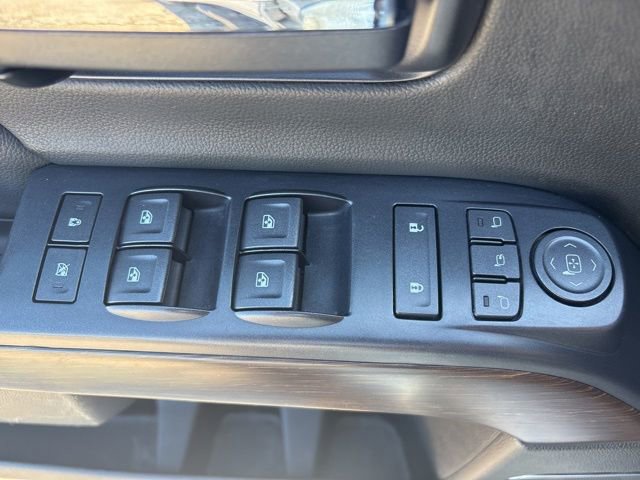 Used 2017 GMC Sierra 2500 Denali w/ Duramax Plus Package AWD/4WD image 25