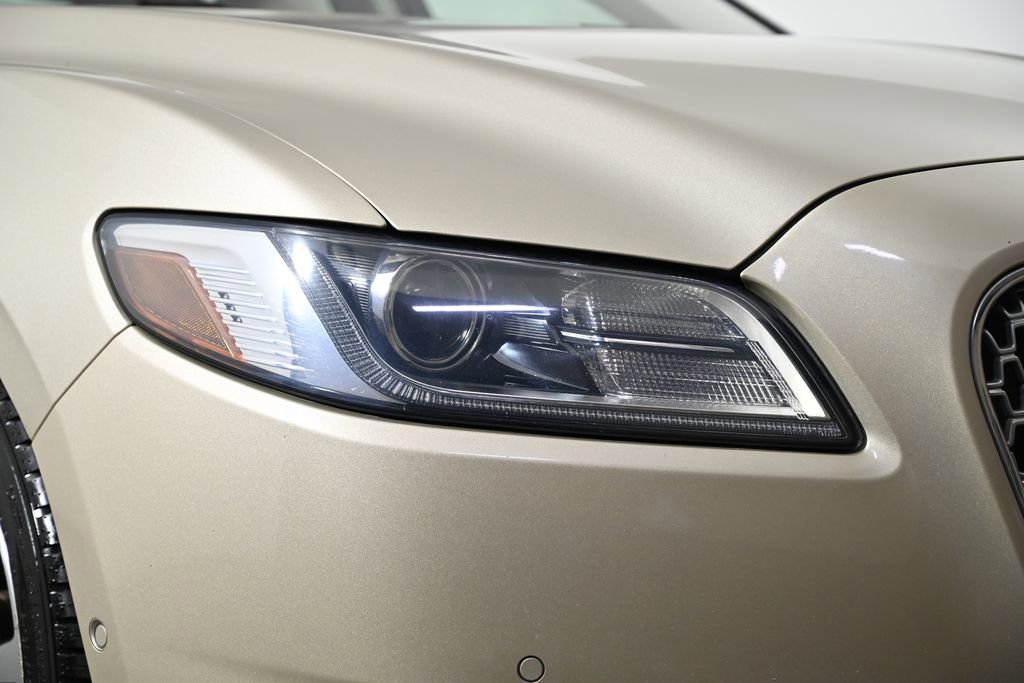 Used 2017 Lincoln Continental Reserve w/ Technology Package FWD image 5