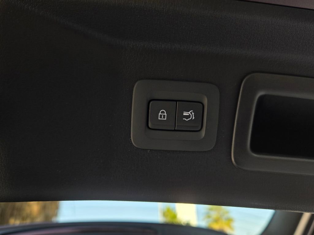 Certified 2024 MAZDA CX-90 Plug-In Hybrid w/ Premium Plus image 37