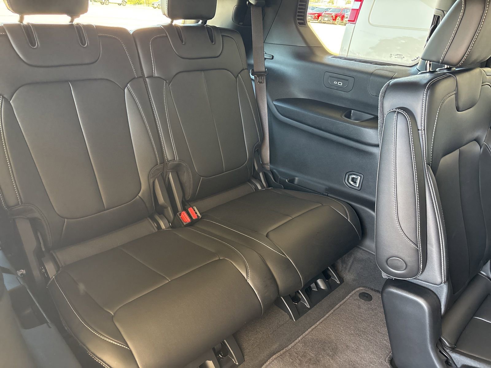 New 2026 Jeep Grand Cherokee L Limited w/ Limited Altitude Package image 21