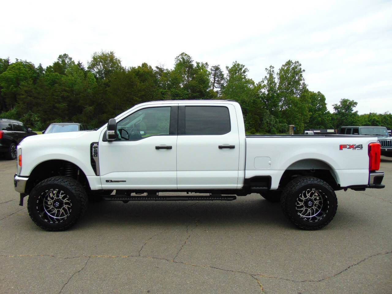 Used 2025 Ford F250 XLT AWD/4WD image 24