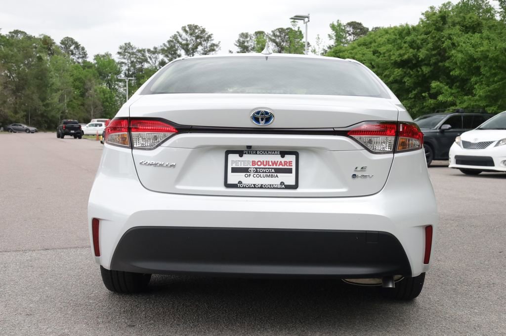 Used 2025 Toyota Corolla LE image 4