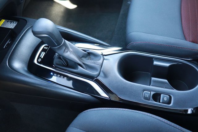 Used 2024 Toyota Corolla SE w/ SE Premium Package image 18