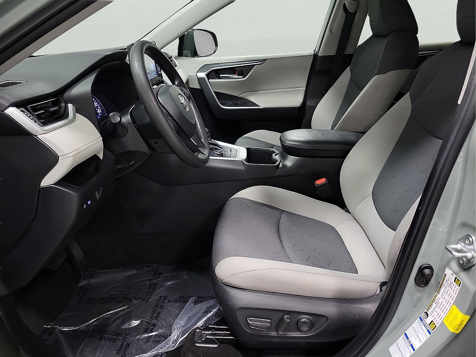 Certified 2022 Toyota RAV4 XLE image 11