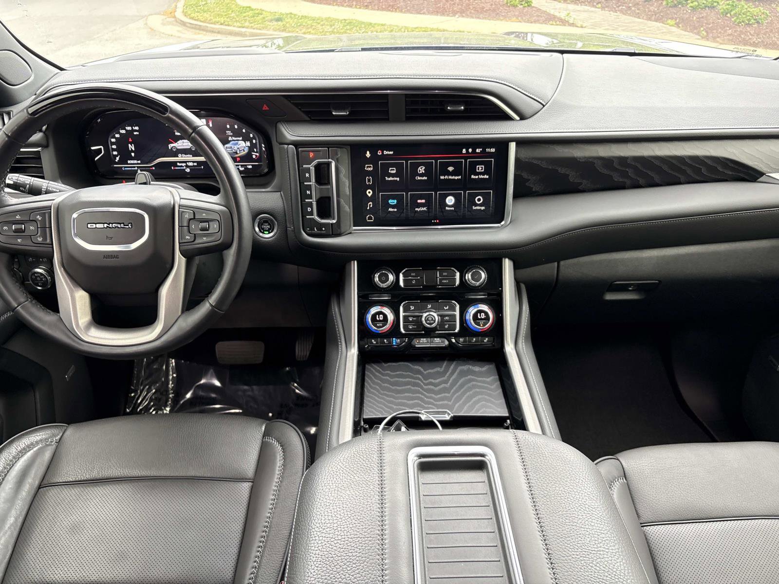 Certified 2024 GMC Yukon Denali w/ Advanced Technology Package AWD/4WD image 29