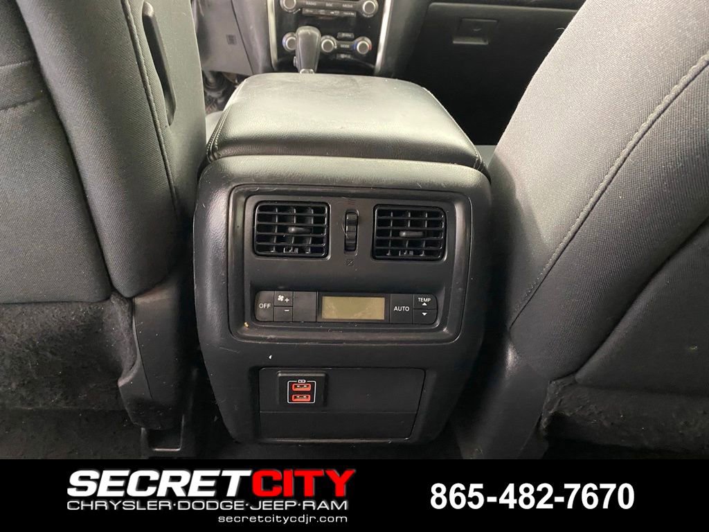 Used 2018 Nissan Pathfinder SV FWD image 23