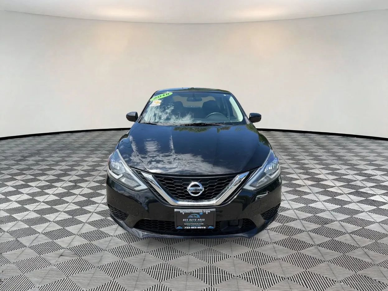 Used 2018 Nissan Sentra SV FWD image 2