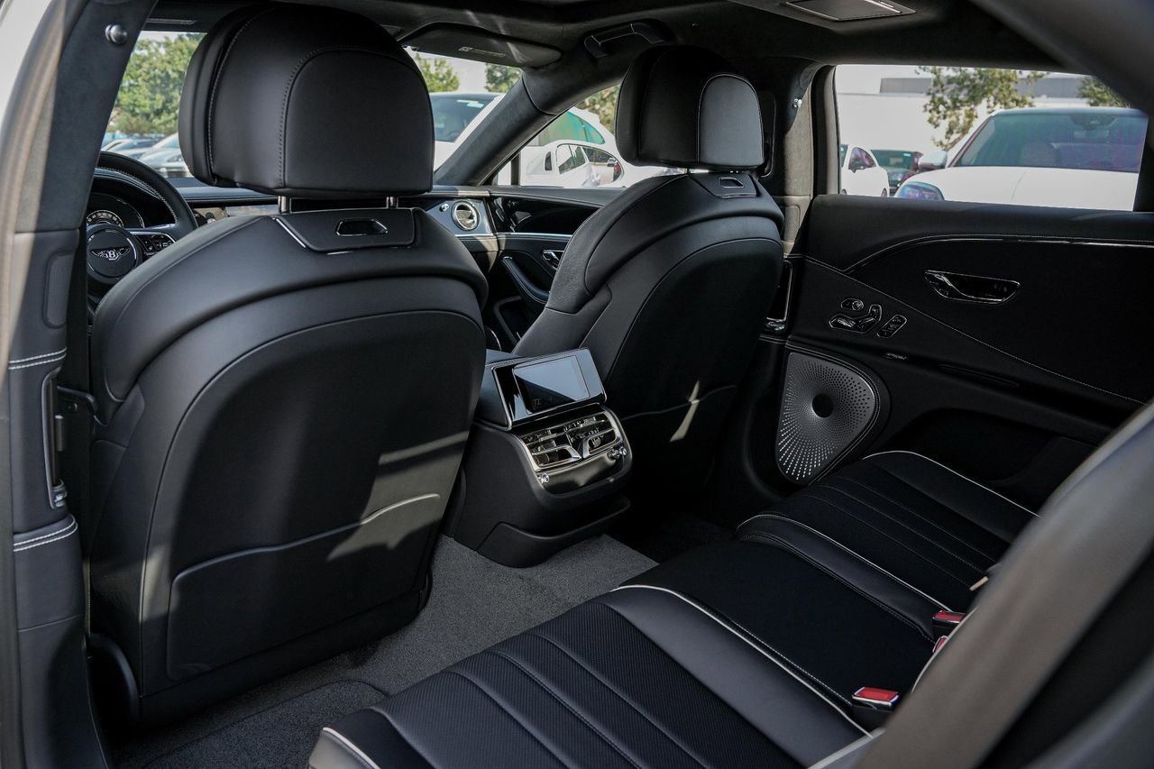 New 2026 Bentley Flying Spur Plug-In Hybrid image 34
