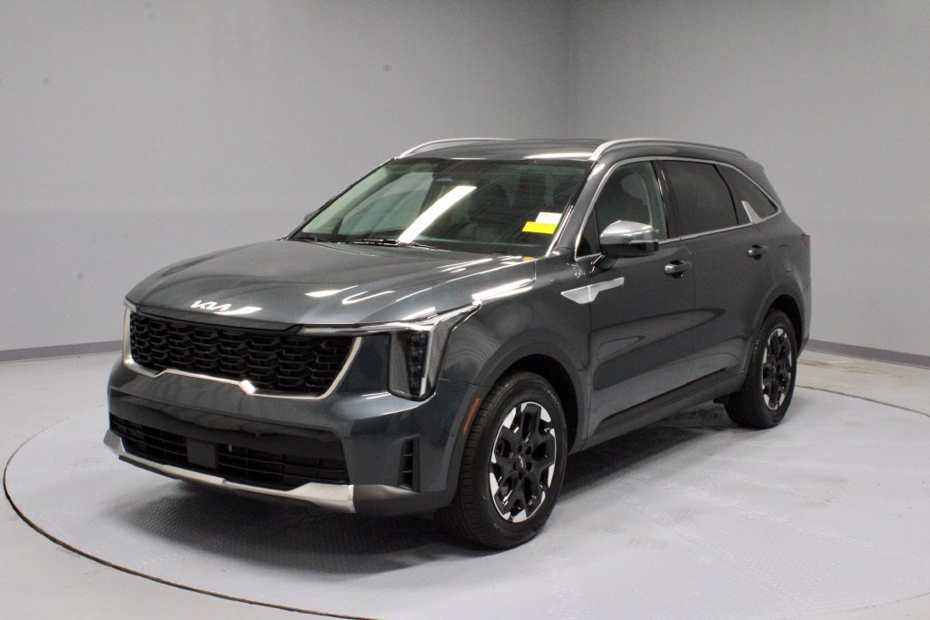Used 2024 Kia Sorento S FWD image 8