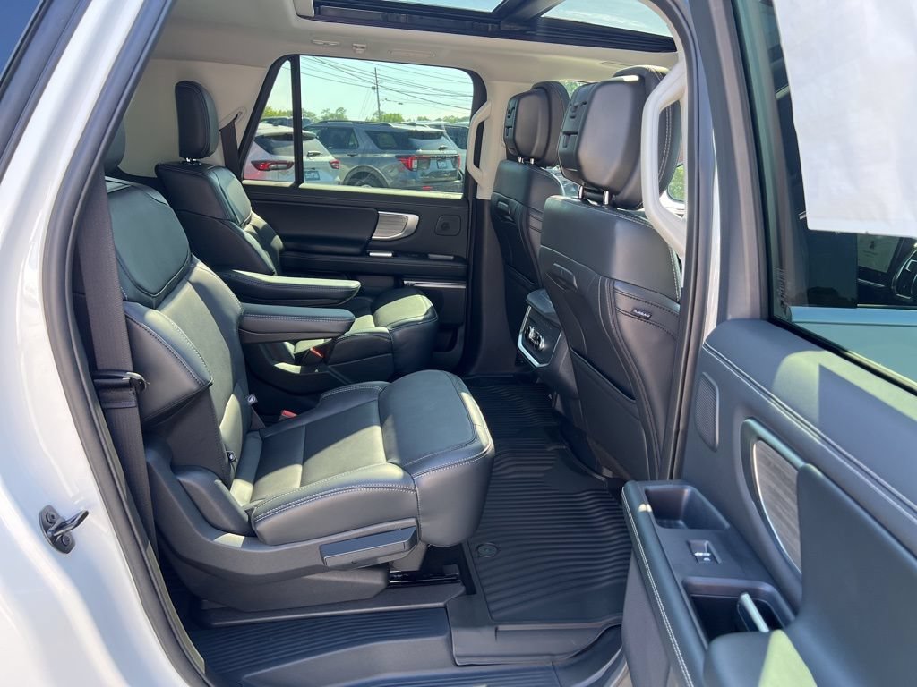 New 2026 Ford Expedition Max Platinum w/ Driver's Package AWD/4WD image 22