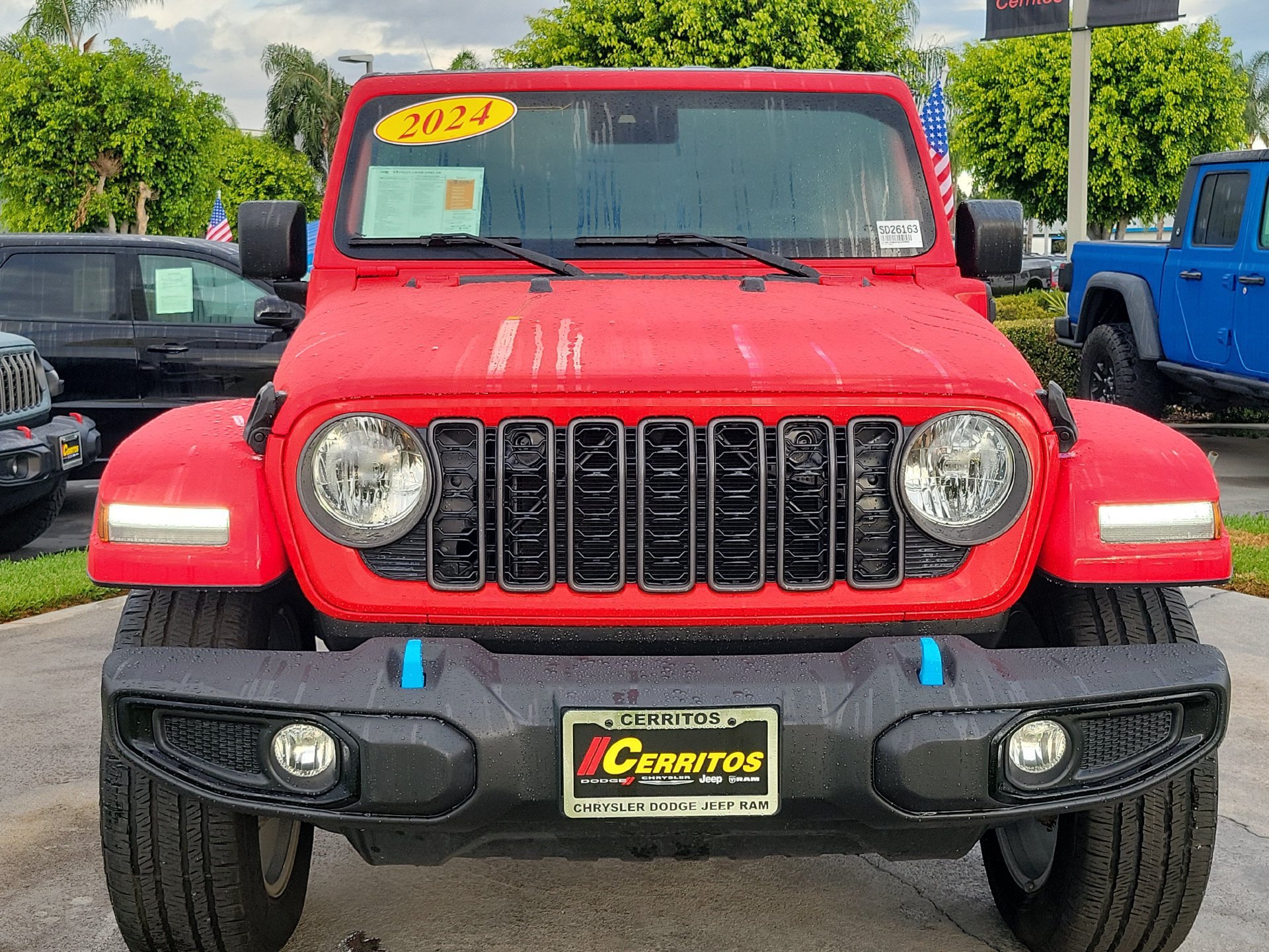 Certified 2024 Jeep Wrangler Unlimited AWD/4WD image 3