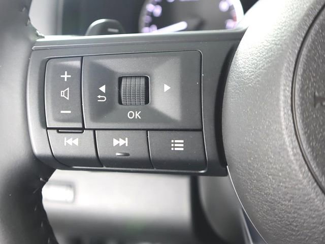 New 2025 Nissan Pathfinder SV w/ Cargo Package AWD/4WD image 16