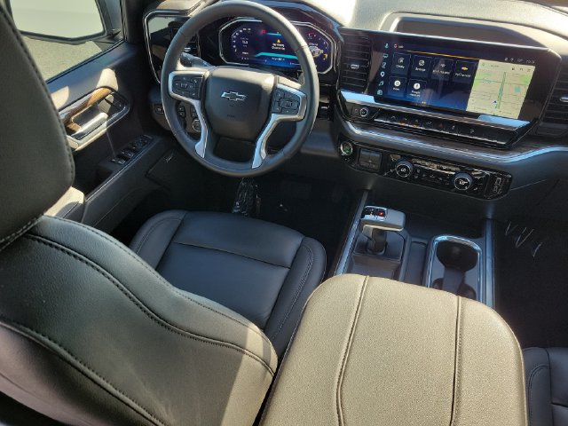 Used 2026 Chevrolet Silverado 1500 LT Trail Boss w/ Safety Package AWD/4WD image 15