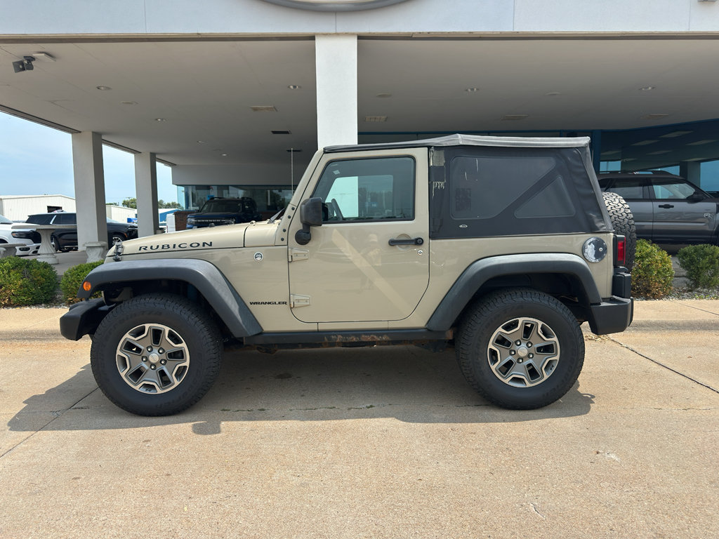 Used 2017 Jeep Wrangler Rubicon w/ Power Convenience Group AWD/4WD image 7