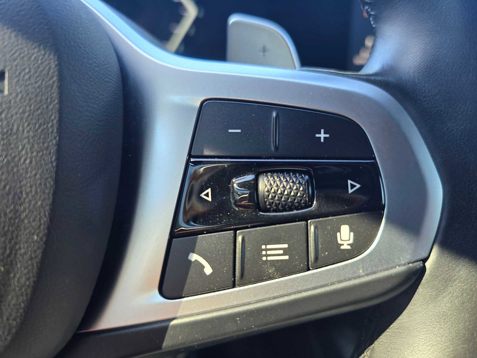 Used 2024 BMW 330i Sedan image 32