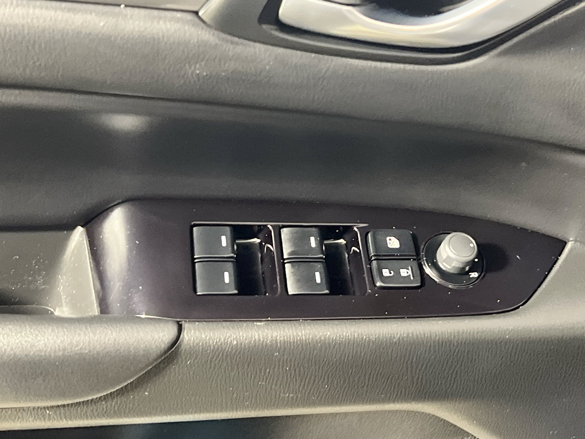 Used 2019 MAZDA CX-5 Touring FWD image 17