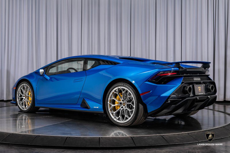 Used 2023 Lamborghini Huracan Tecnica image 13