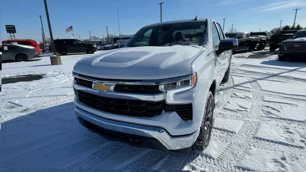 Used 2024 Chevrolet Silverado 1500 LT image 5