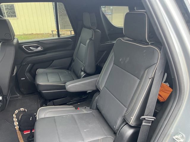 Used 2024 GMC Yukon SLT w/ SLT Luxury Package image 7