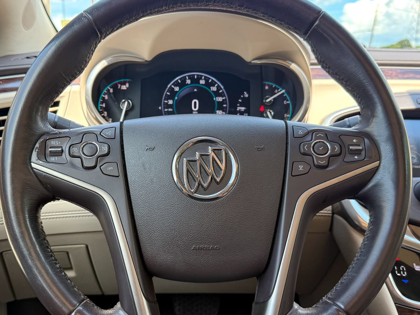 Used 2014 Buick LaCrosse Leather FWD image 40