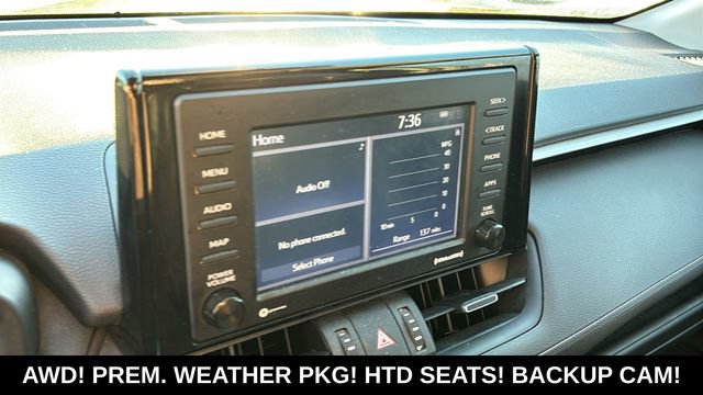 Used 2021 Toyota RAV4 XLE Premium image 17