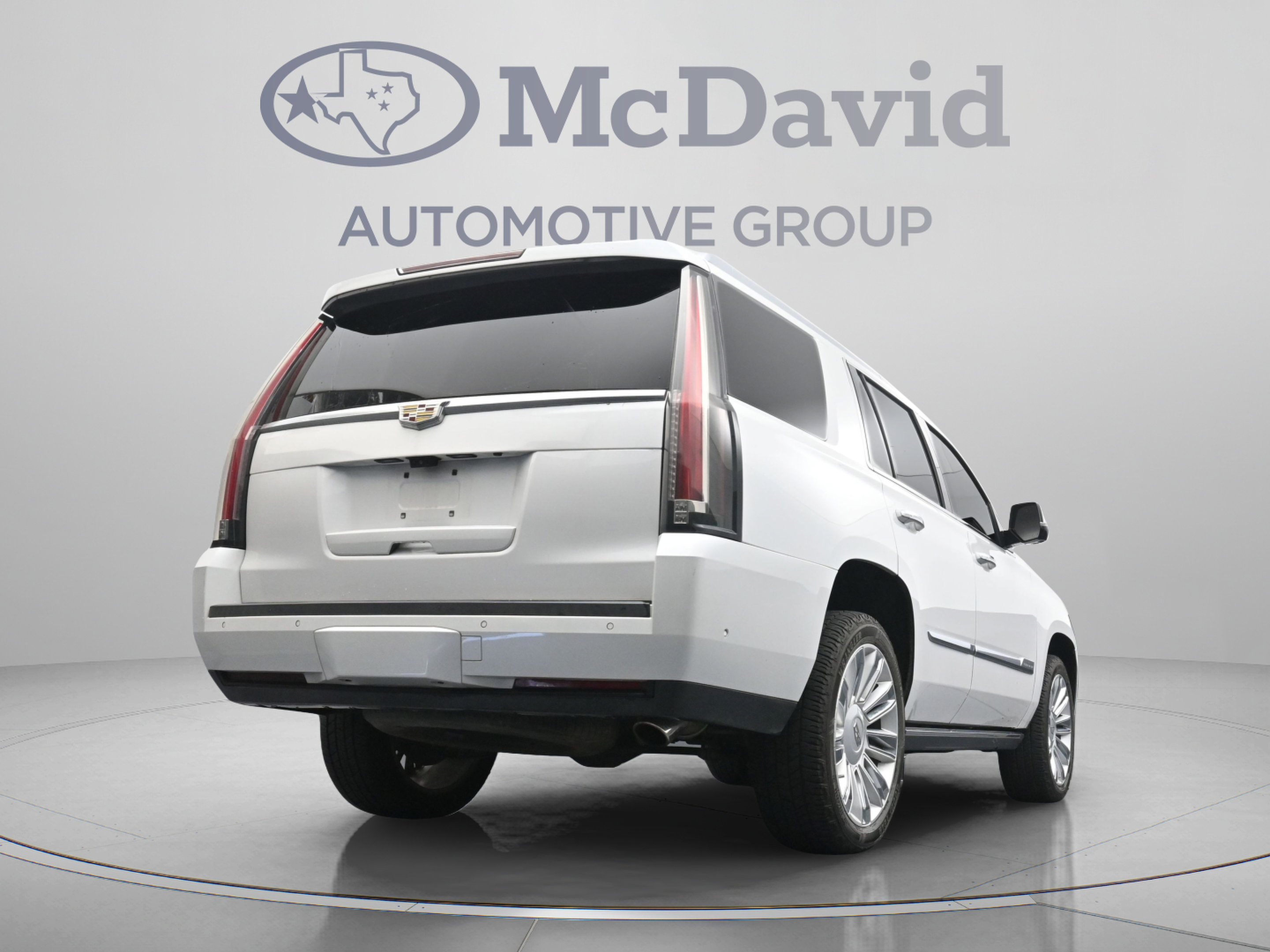 Used 2019 Cadillac Escalade Platinum AWD/4WD image 32