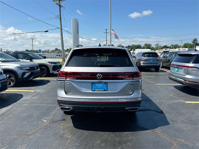 New 2025 Volkswagen Atlas SE image 28