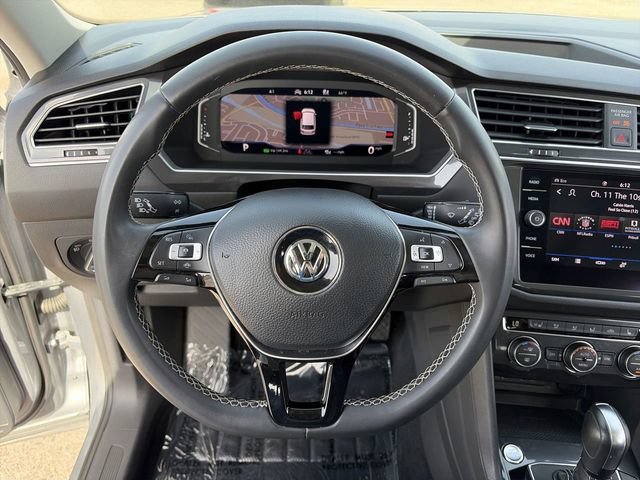 Used 2021 Volkswagen Tiguan SEL AWD/4WD image 25