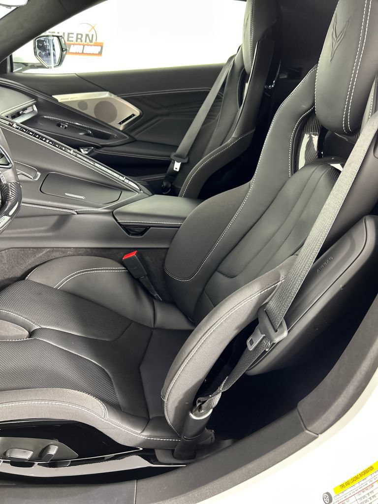 Used 2025 Chevrolet Corvette Z06 w/ Battery Protection Package RWD image 13
