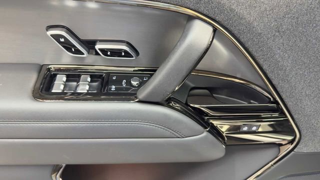 Used 2024 Land Rover Range Rover Sport Dynamic SE image 21