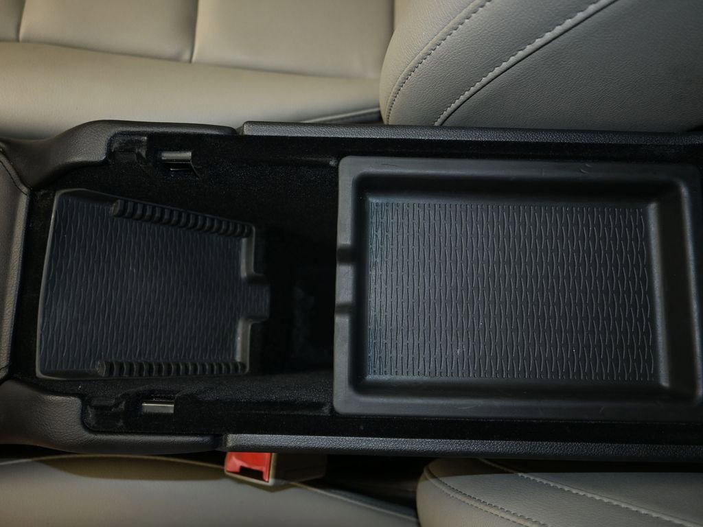 Used 2019 Cadillac XT4 Luxury FWD image 18