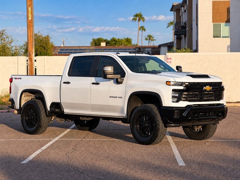 Used 2024 Chevrolet Silverado 2500 W/T w/ WT Convenience Package AWD/4WD image 2