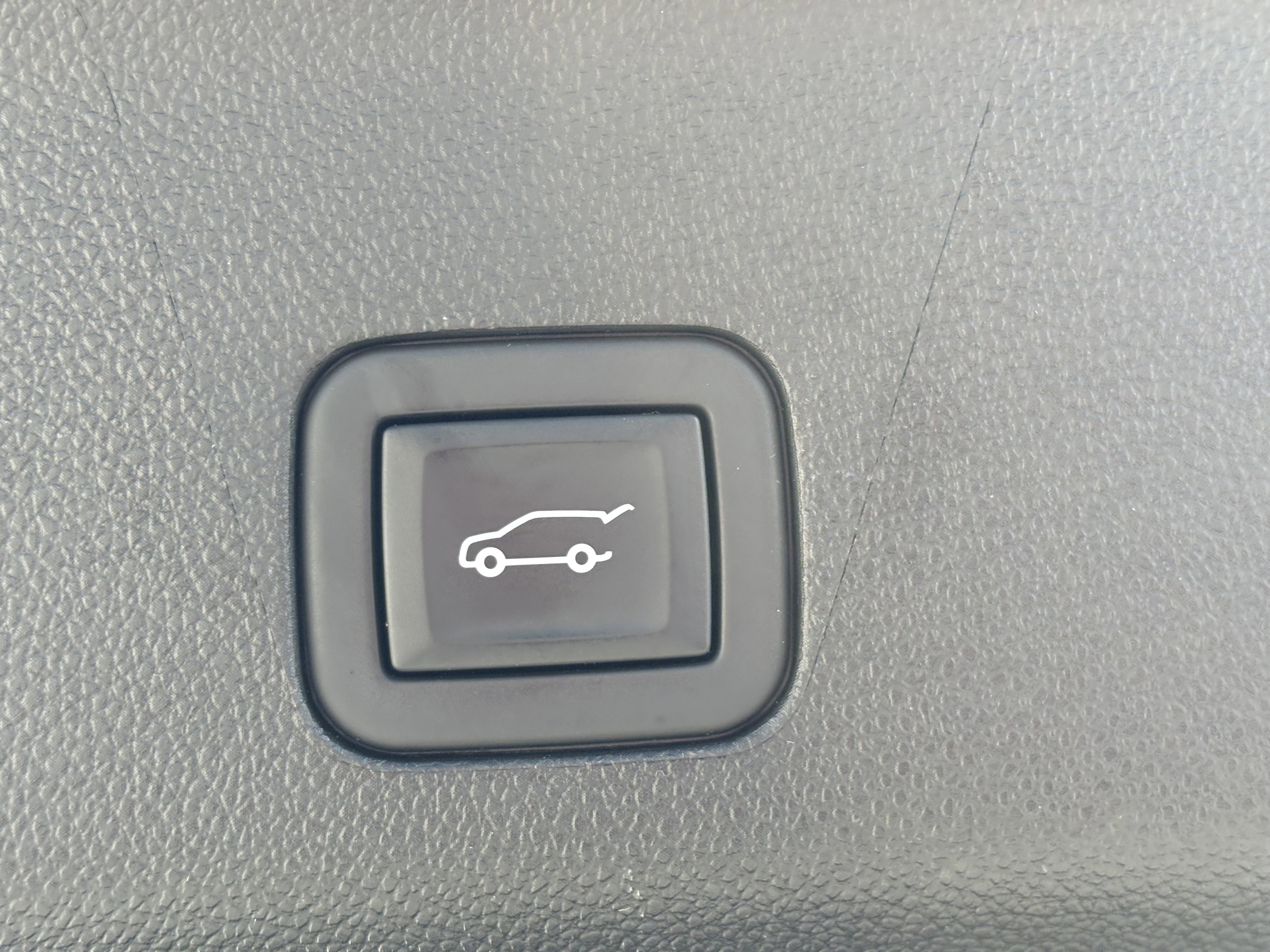 Used 2024 Cadillac Escalade Sport image 11